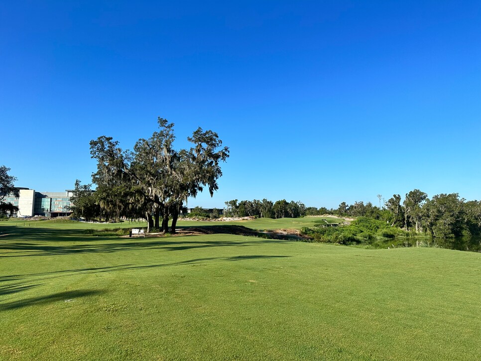 /content/dam/images/golfdigest/fullset/course-photos-for-places-to-play/fourth hole chain-streamsong.jpg